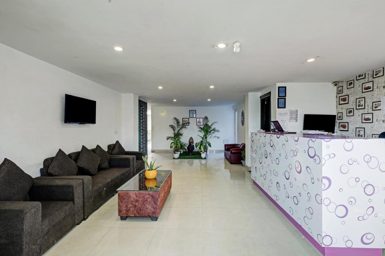 Super Townhouse Tipsyy Near Bestech Central Square Mall Gurgaon Eksteriør billede