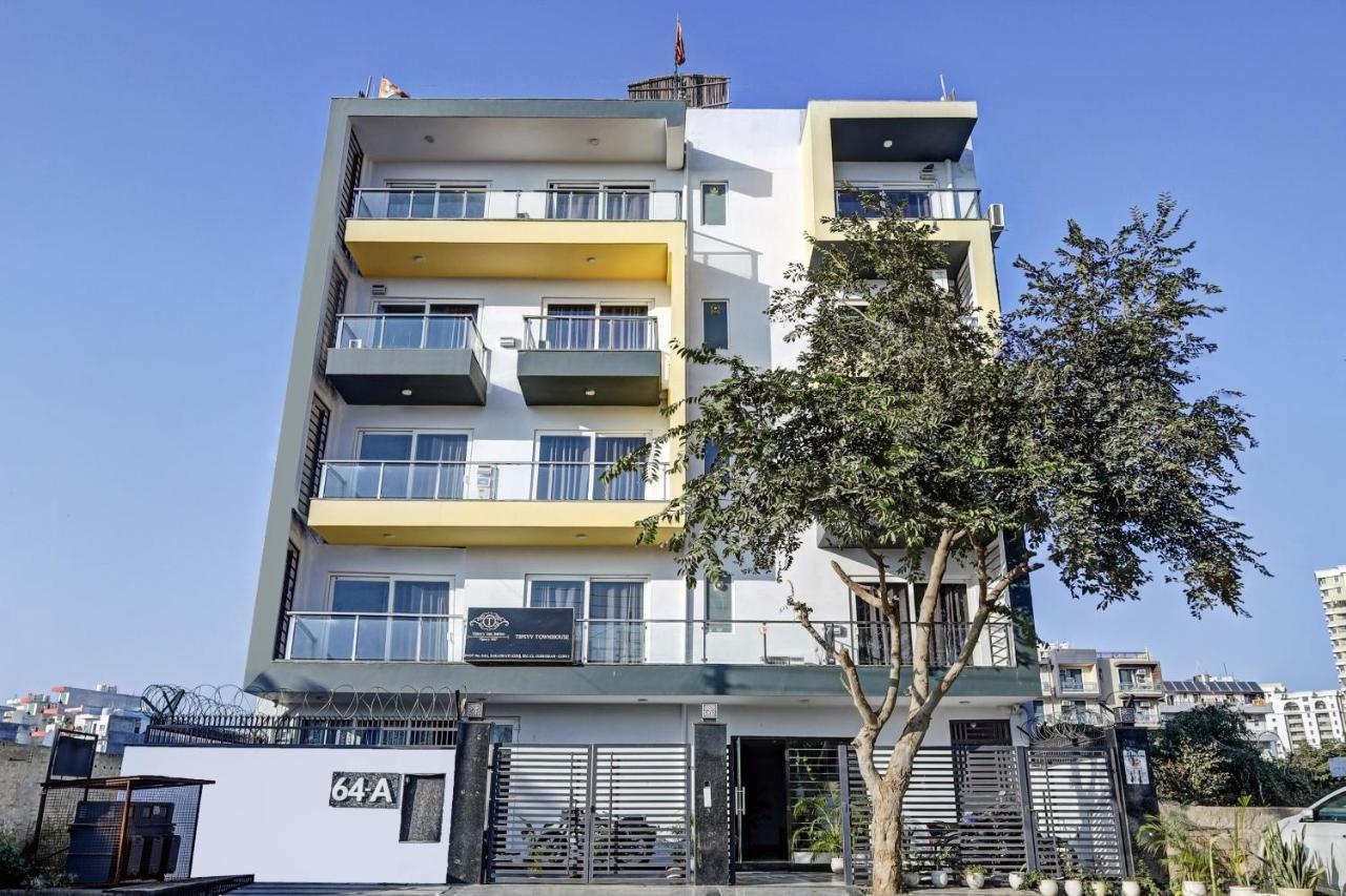 Super Townhouse Tipsyy Near Bestech Central Square Mall Gurgaon Eksteriør billede