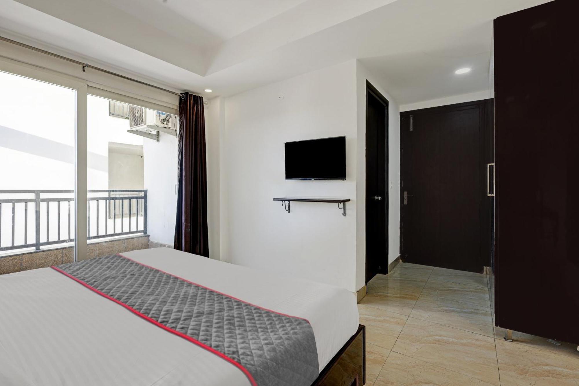 Super Townhouse Tipsyy Near Bestech Central Square Mall Gurgaon Eksteriør billede