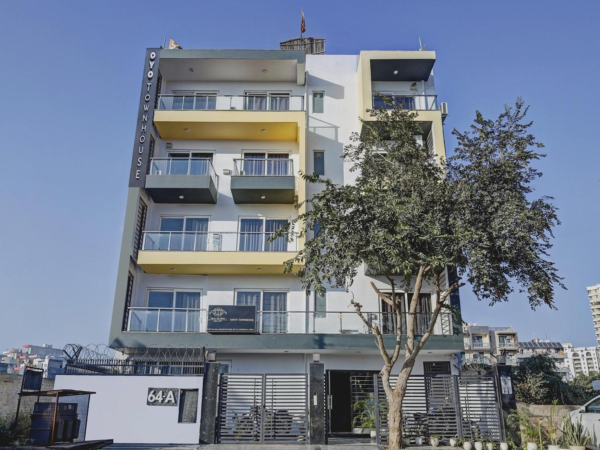 Super Townhouse Tipsyy Near Bestech Central Square Mall Gurgaon Eksteriør billede